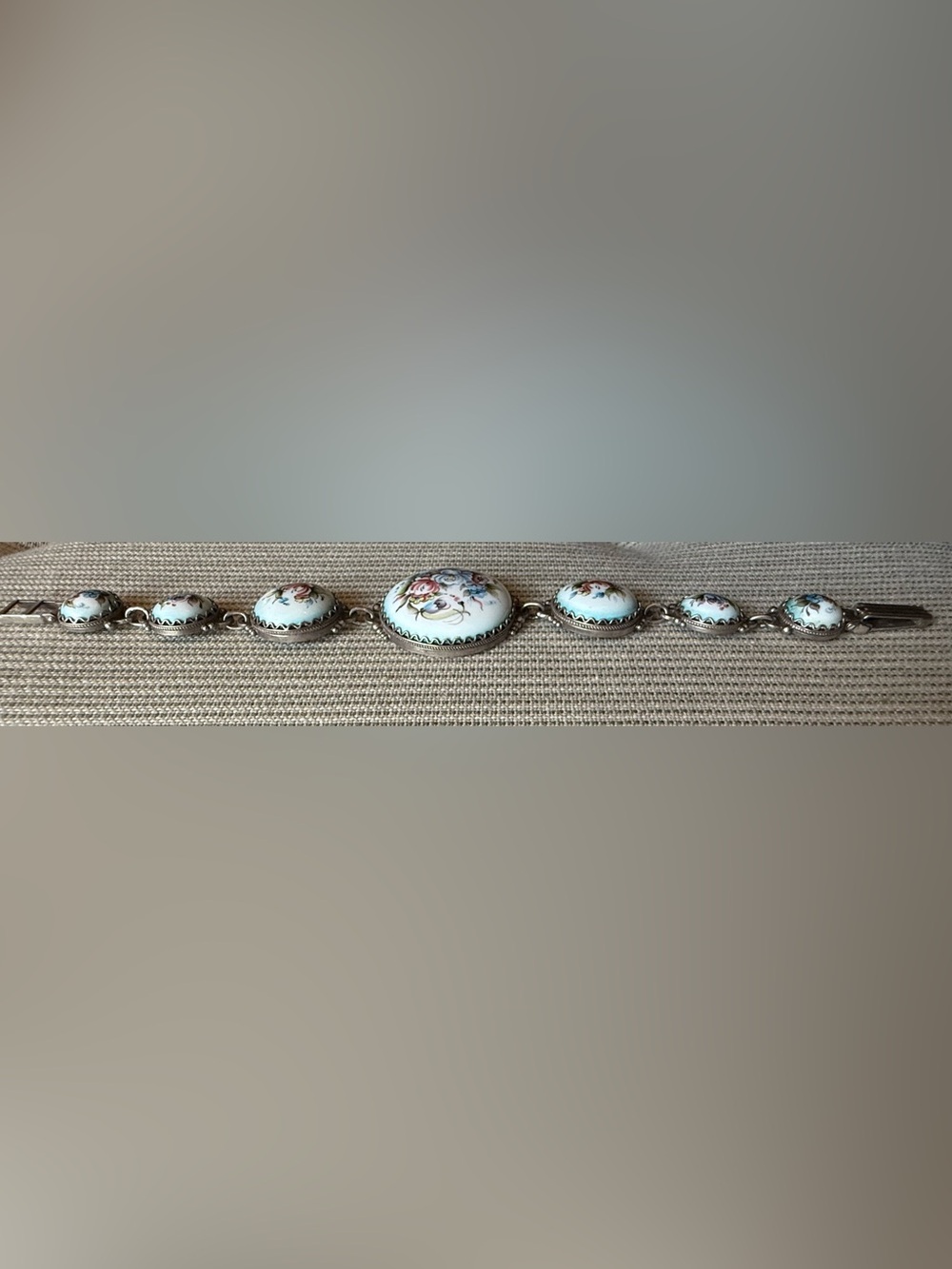Finift Russian Handpainted Floral Ceramic & Silver tone vintage bracelet - Picture 9 of 13